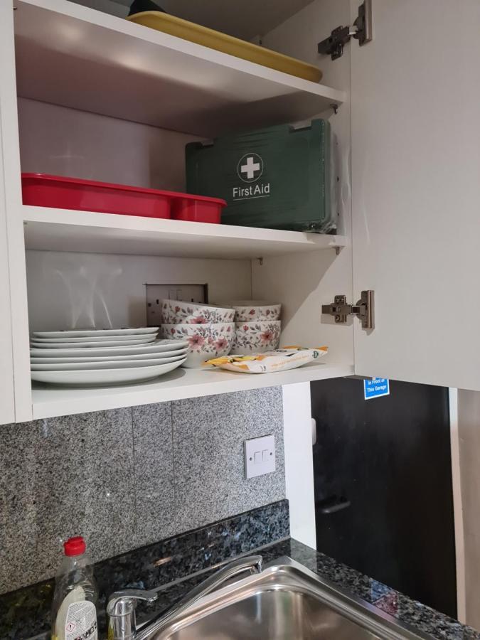 Exclusive Private One Bedroom Suite Лондон Екстер'єр фото